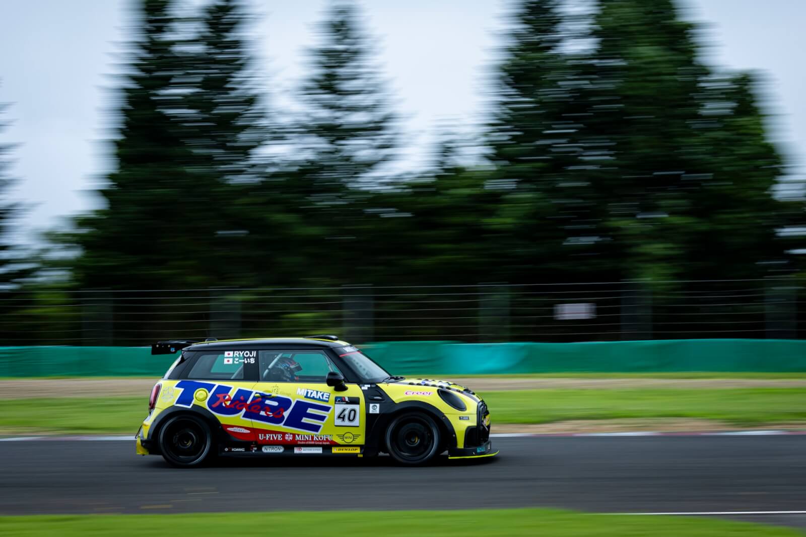 MINI CHALLENGE JAPAN Round 4 Sportsland SUGO Race Report